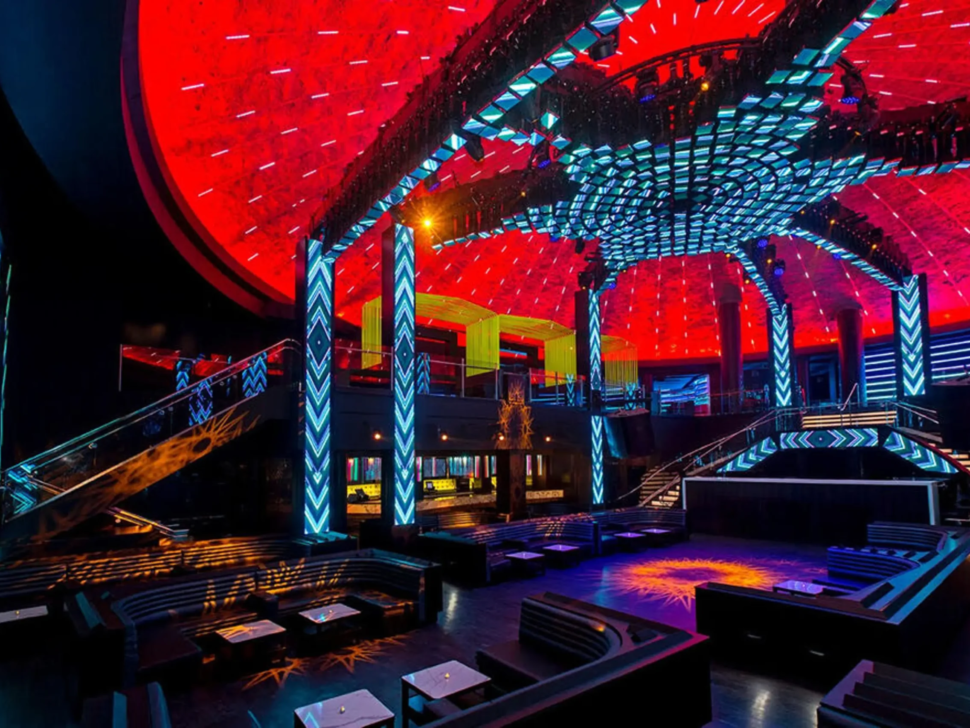 LIV-at-Fontainebleau_54_990x660