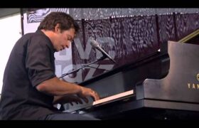 Harry Connick Jr. Delivers Timeless Jazz at Newport Jazz Festival 2004